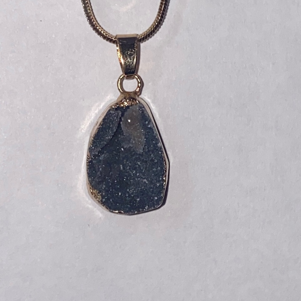 Quartz pendant necklace ❤️ Black - Picture 2 of 5